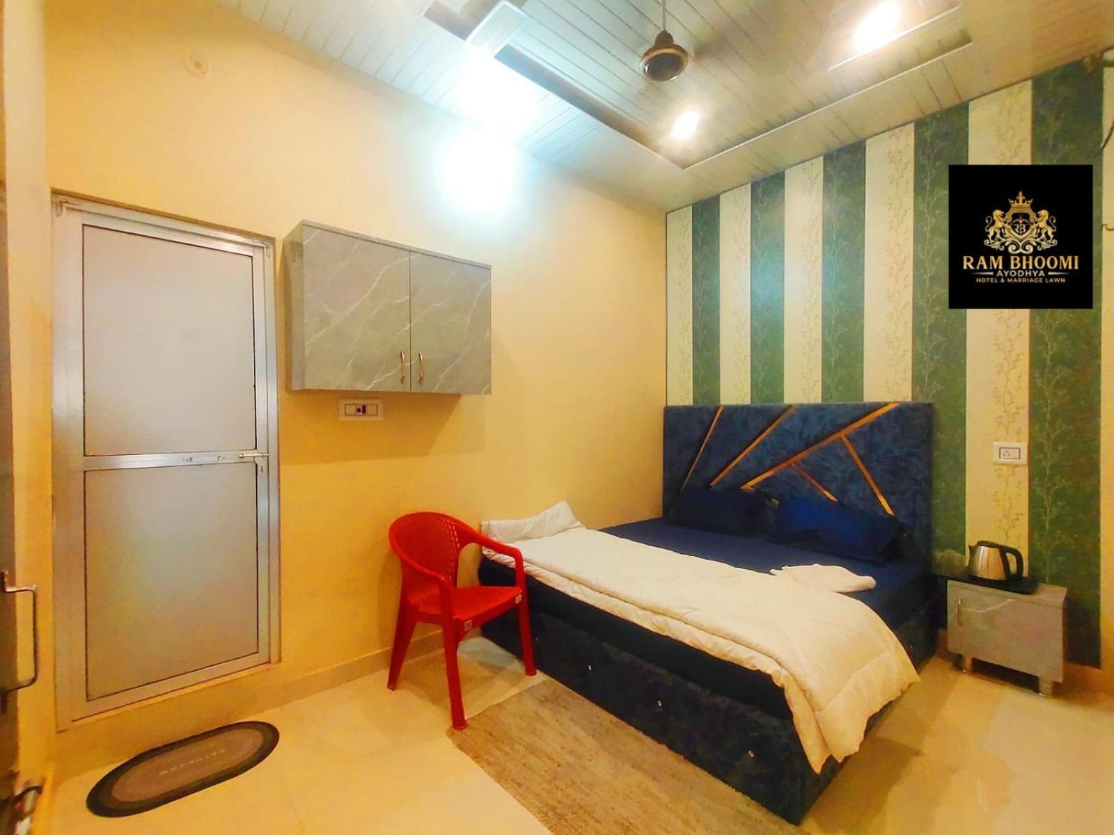 Hotel Rambhoomi Ayodhya מראה חיצוני תמונה